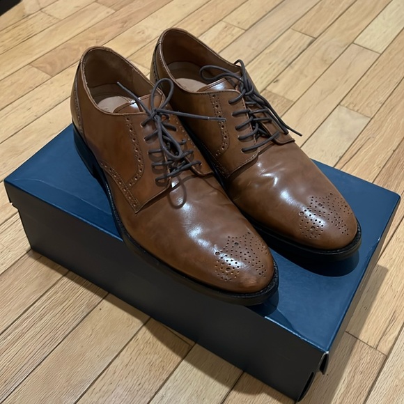 NEW Cole Haan Men Wingtip Oxfords main image 4